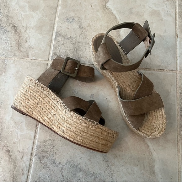 Celine espadrille flat wedge, Size 38 - Picture 3 of 13